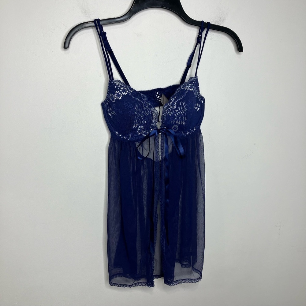 Victoria’s Secret blue lace lingerie underwire size 34C